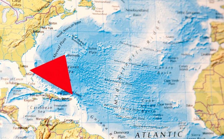Tàu thuyền biến mất bí ẩn ở tam giác quỷ Bermuda; 